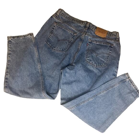 Vtg Levi’s 522 Tapered Fit Tapered Leg Made in USA Jeans 20 Short - Picture 2 of 5